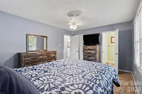 104 Terrace DR, Cherryville, NC 28021