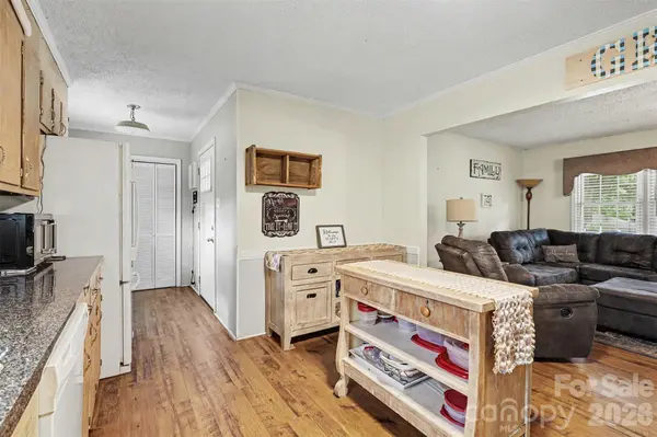 104 Terrace DR, Cherryville, NC 28021