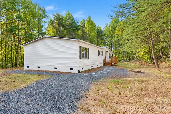 127 Pinnacle Heights DR, Nebo, NC 28761