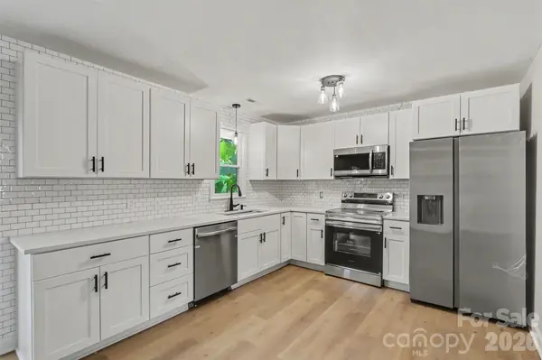 3758 Fieldcrest CIR NW, Concord, NC 28027