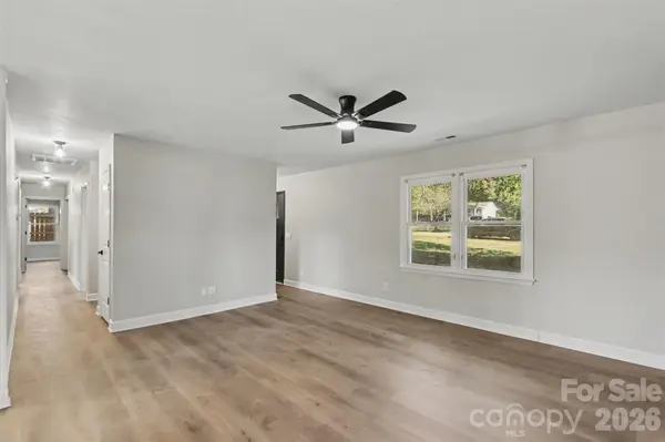 3758 Fieldcrest CIR NW, Concord, NC 28027