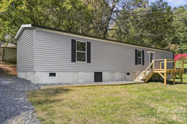 85 Trent RD, Brevard, NC 28712