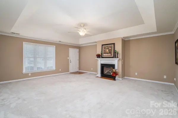 559 Queen Brogan CT, Gastonia, NC 28054