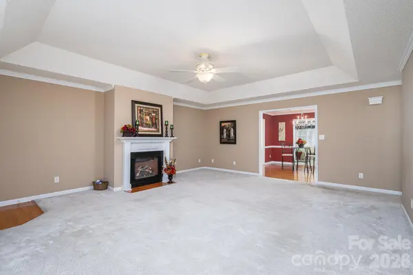 559 Queen Brogan CT, Gastonia, NC 28054