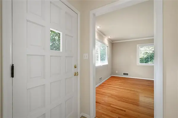 8721 Reeds RD, Overland Park, KS 66207