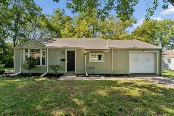 5304 Maywood AVE, Raytown, MO 64133