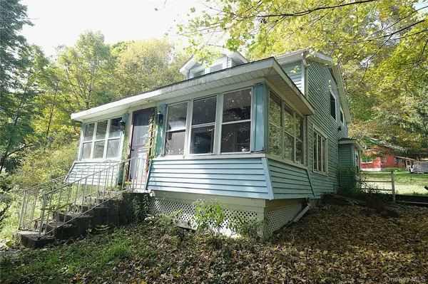 1391 County Route 7, Ancram, NY 12502