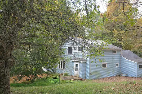 1391 County Route 7, Ancram, NY 12502