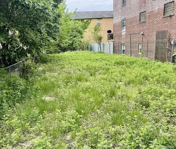 1116 Rhinelander AVE, Bronx, NY 10461