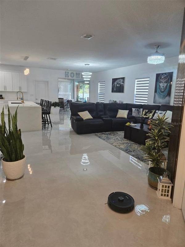 13417 E DELAWARE AVE, Astatula, FL 34705
