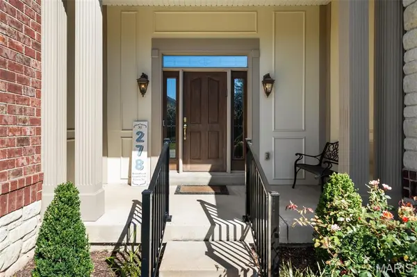 278 Meadowbrook Country Club Estate, St Louis, MO 63011