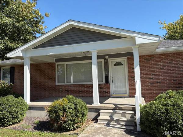 902 Prairie ST, Monroe City, MO 63456