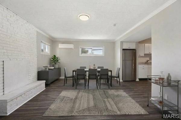 1536 Kappel DR, St Louis, MO 63136