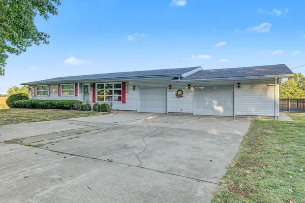 14798 Cherry ST, Sesser, IL 62884