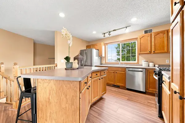 10693 Karston AVE NE, Albertville, MN 55301