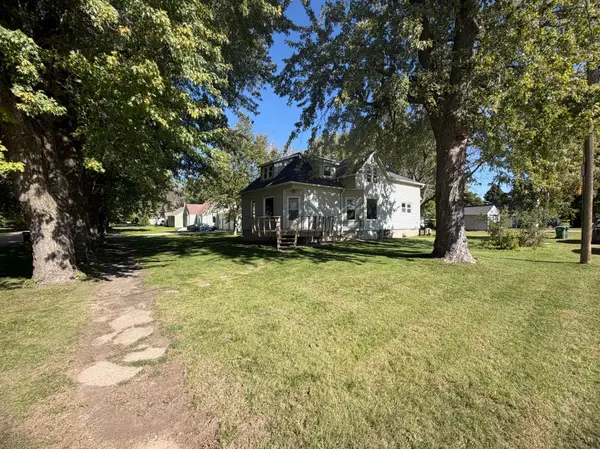 210 2nd ST, Rushmore, MN 56168