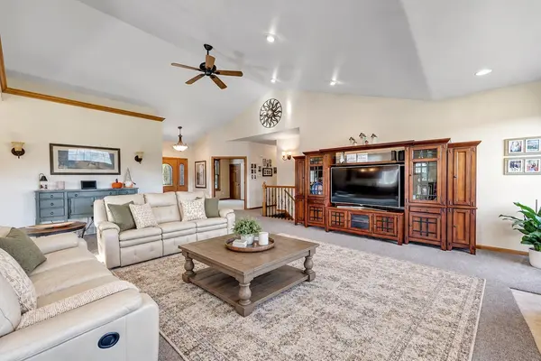 3551 GLEN ABBEY DR, Green Bay, WI 54311