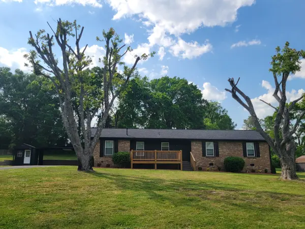 2003 Julie Dr, Mount Juliet, TN 37122