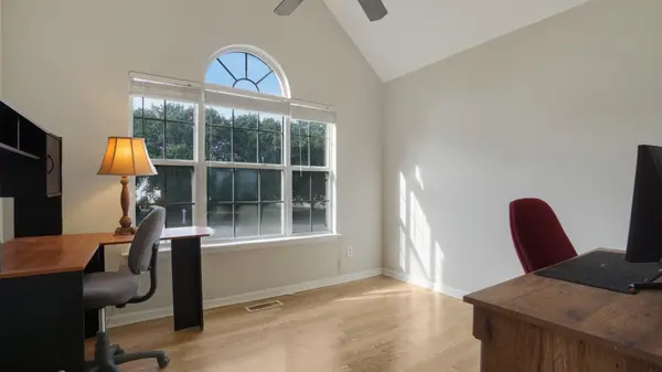 1403 Sycamore Dr, Murfreesboro, TN 37128