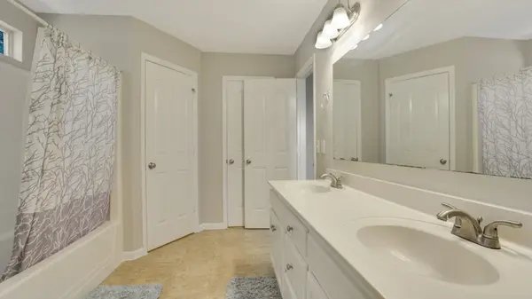 1403 Sycamore Dr, Murfreesboro, TN 37128