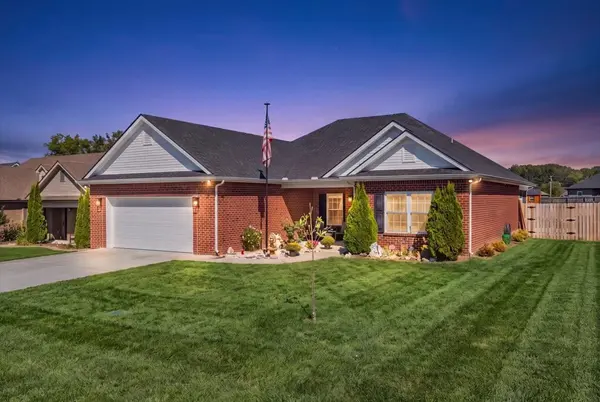 252 Spring Breeze Dr, Tullahoma, TN 37388