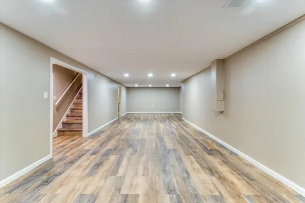 849 N Brook Forest Rd, Derby, KS 67037