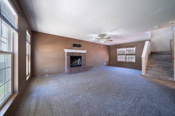 10629 W Harvest Ct, Wichita, KS 67212