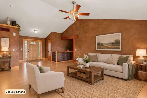 227 W Pineview Dr, Andover, KS 67002