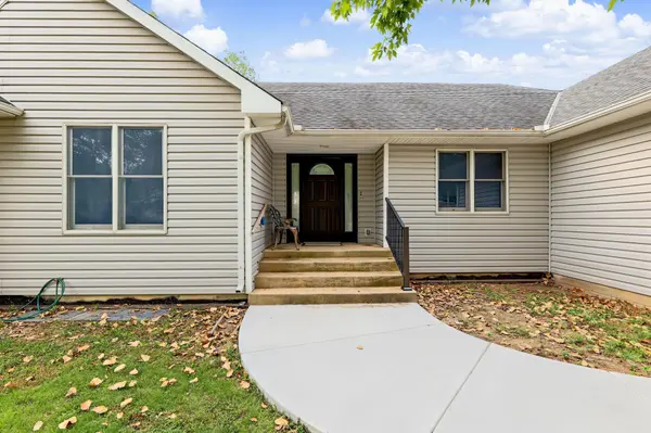 227 W Pineview Dr, Andover, KS 67002