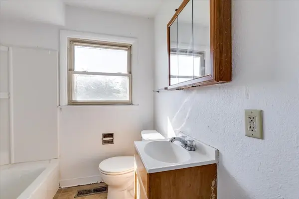 2236 E 53rd St., Wichita, KS 67216