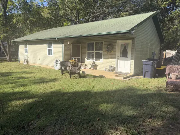 821 Locust ST, West Plains, MO 65775