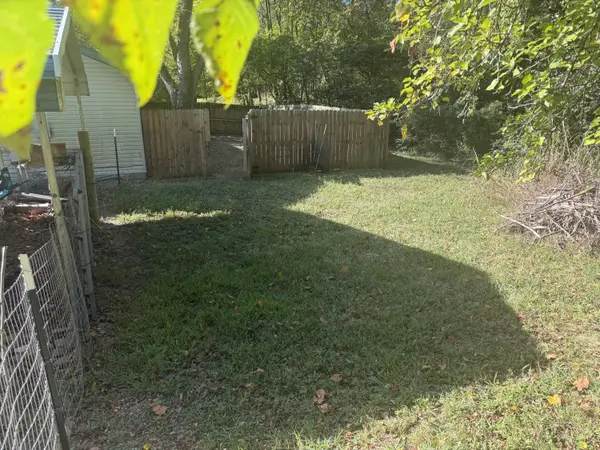 821 Locust ST, West Plains, MO 65775
