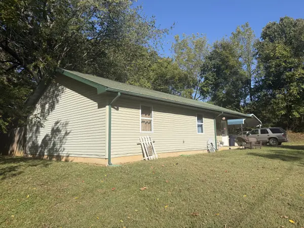 821 Locust ST, West Plains, MO 65775