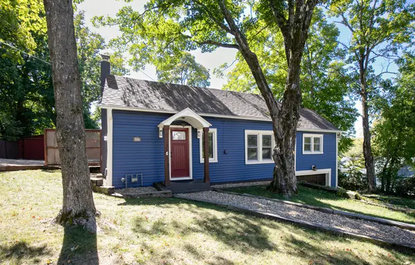 306 E Oak ST, Ozark, MO 65721