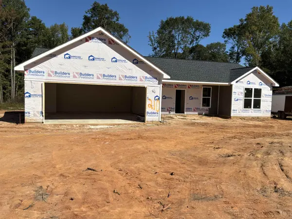 210 Cedar LN, Pacolet, SC 29372
