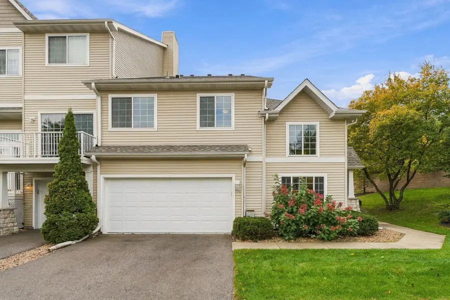 556 Willoughby WAY W, Minnetonka, MN 55305
