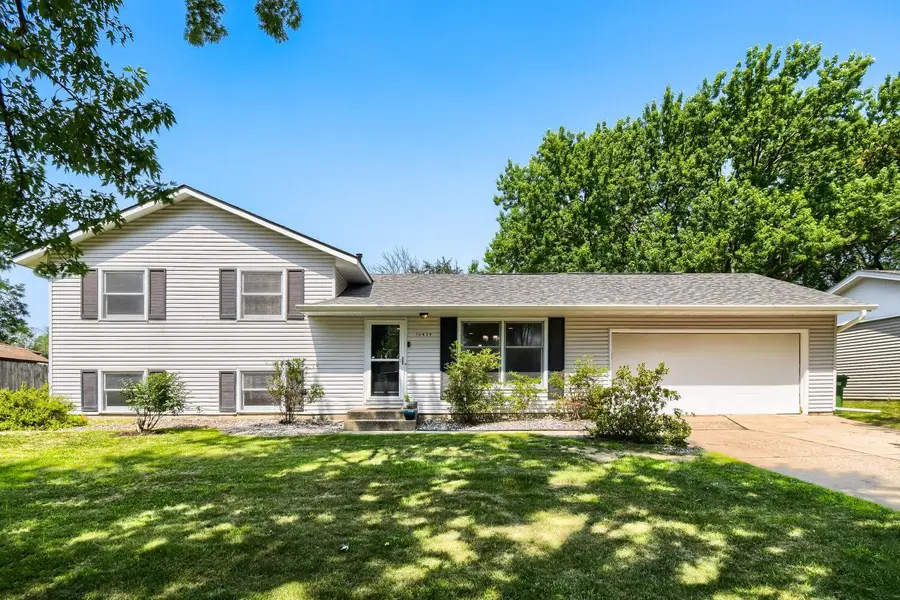 10439 Thrush ST NW, Coon Rapids, MN 55433