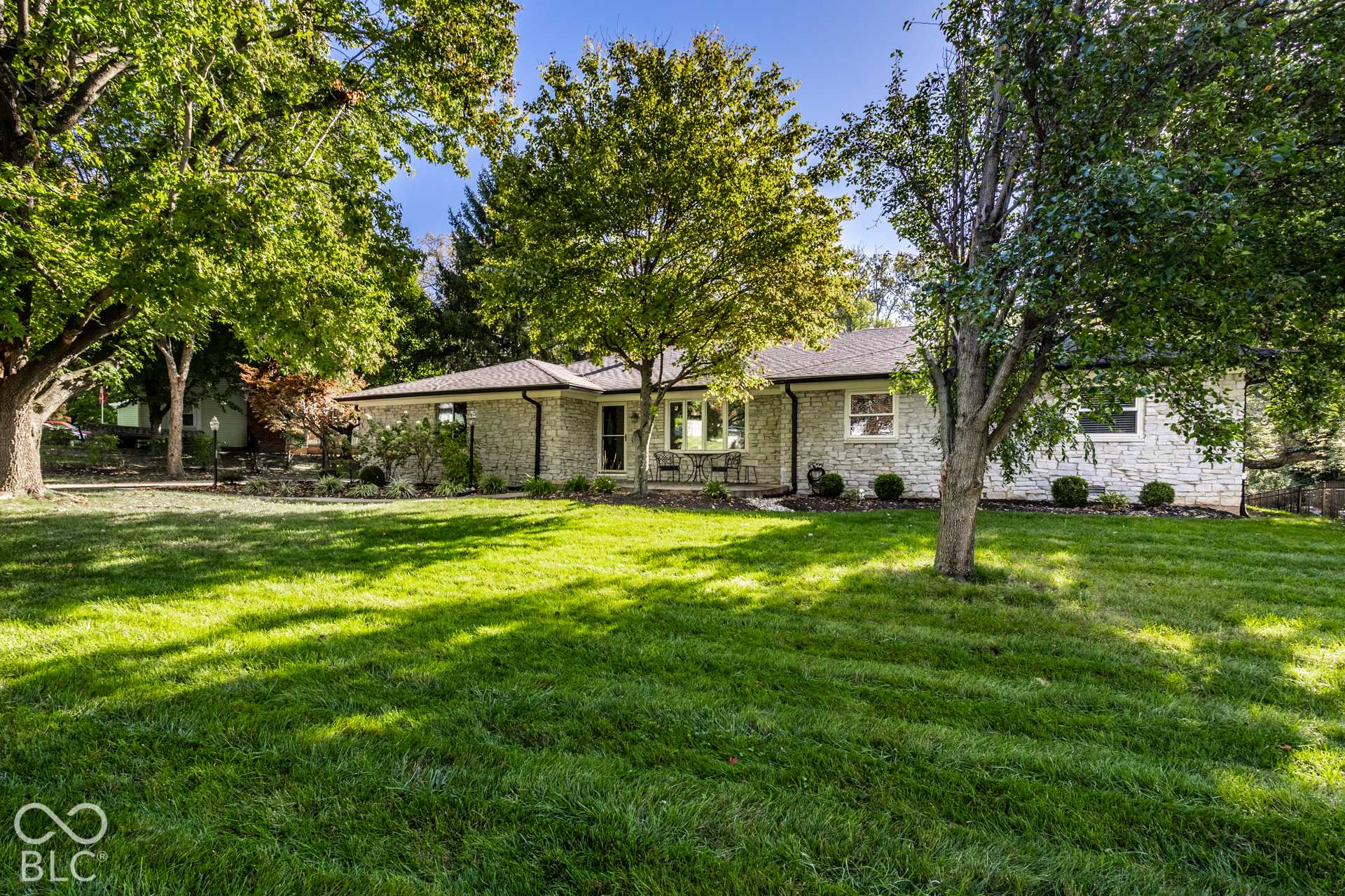 431 Shady LN, Greenwood, IN 46142
