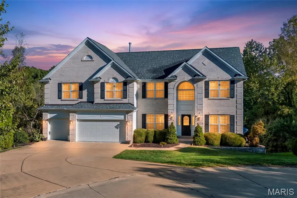 1539 Dietrich Glen DR, Ballwin, MO 63021