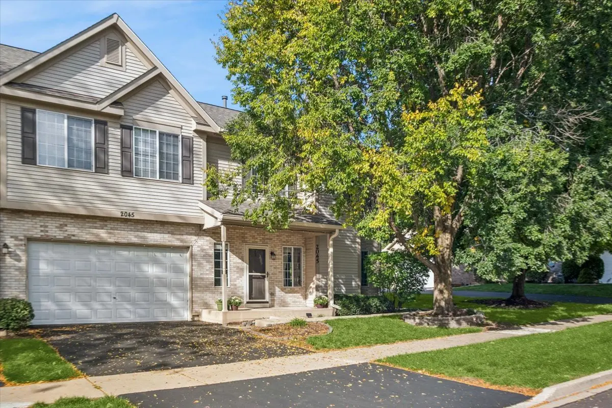 2045 Village View DR, Yorkville, IL 60560