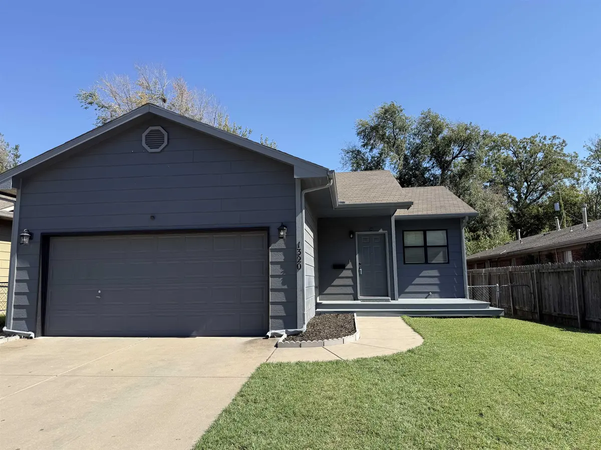 1320 N Piatt Ave, Wichita, KS 67214
