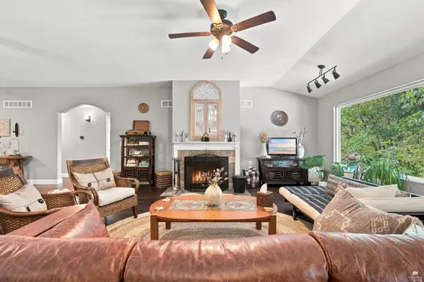 13932 Melissa Vue, Wamego, KS 66547