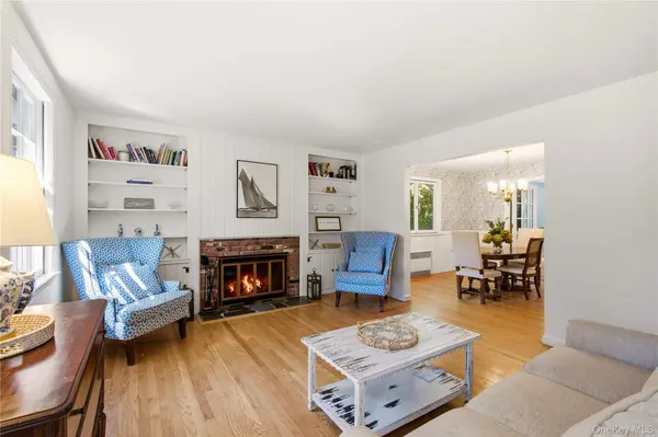 11 Pennington DR, Huntington, NY 11743
