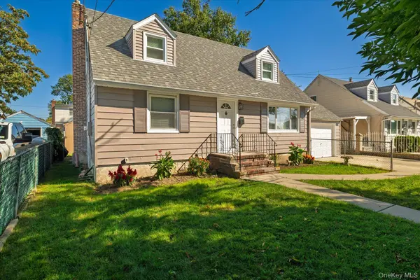 413 Greengrove AVE, Uniondale, NY 11553