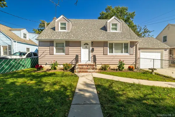 413 Greengrove AVE, Uniondale, NY 11553