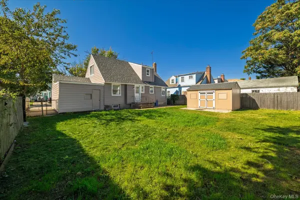 413 Greengrove AVE, Uniondale, NY 11553