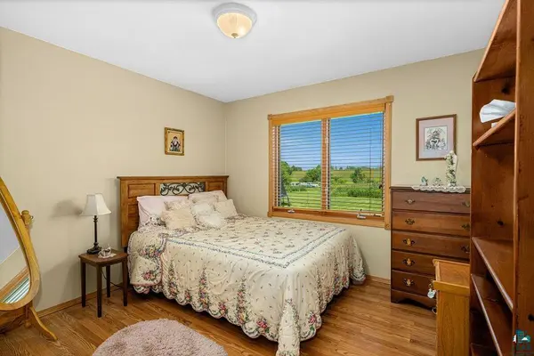 3755 Lawrence St, Barnum, MN 55707