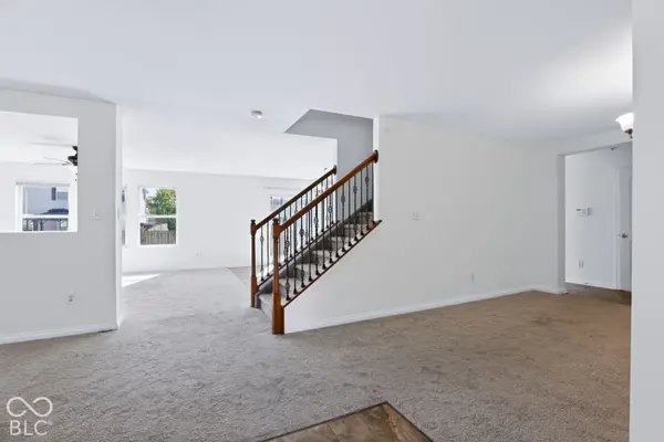 11217 Candice DR, Fishers, IN 46038