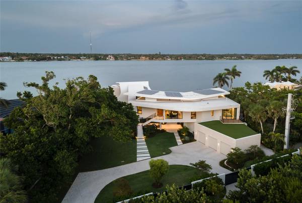 1716 CASEY KEY RD, Nokomis, FL 34275