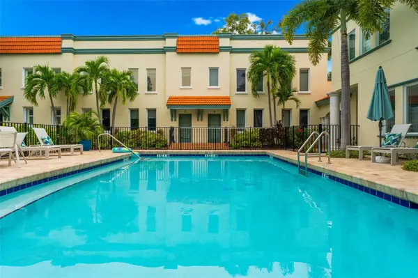 1685 LAUREL ST #4, Sarasota, FL 34236